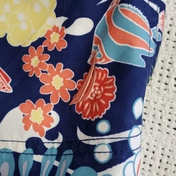 Nautica Graphic Aquatic Design Cinched Pocketed Sz. XL Board Shorts - Picture 3 of 11